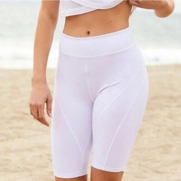 Free People FP Movement Biker Baby Shorts White - Picture 1 of 7